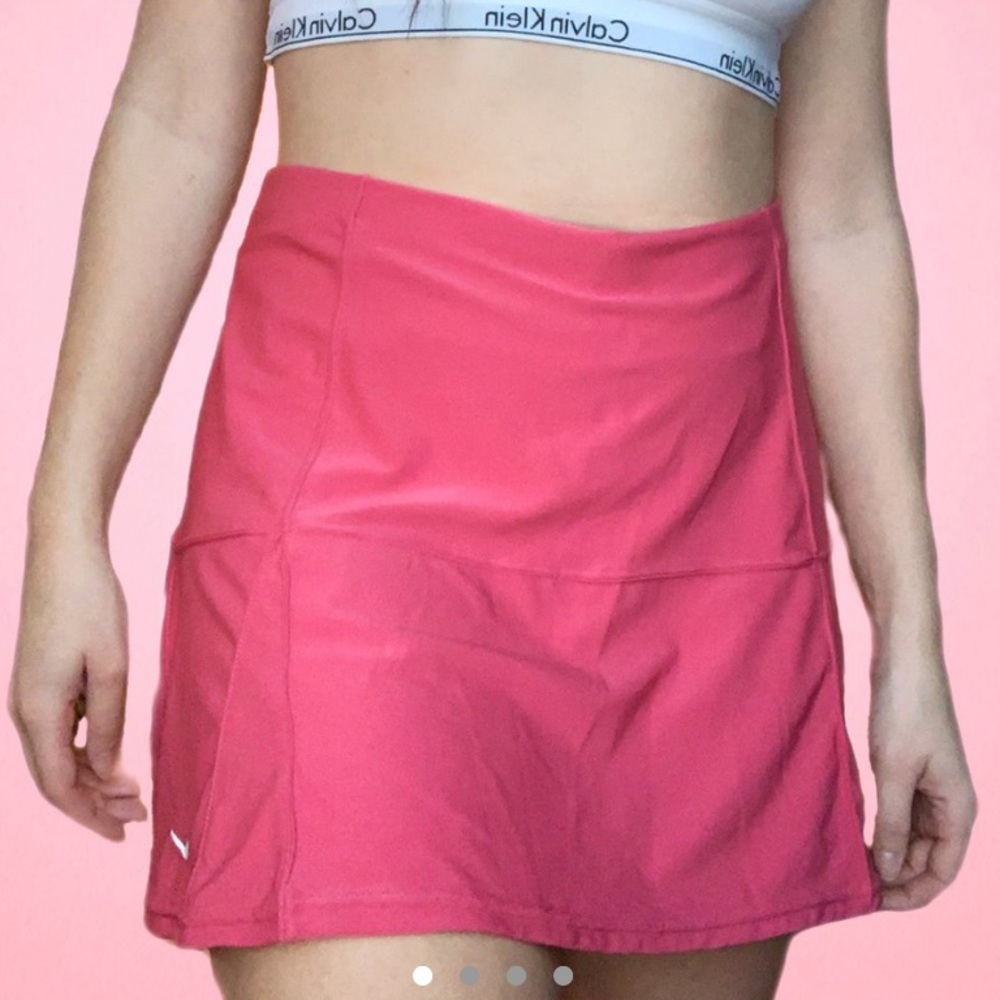 PINK NIKE TENNIS SKIRT ! (WORN ONCE!)